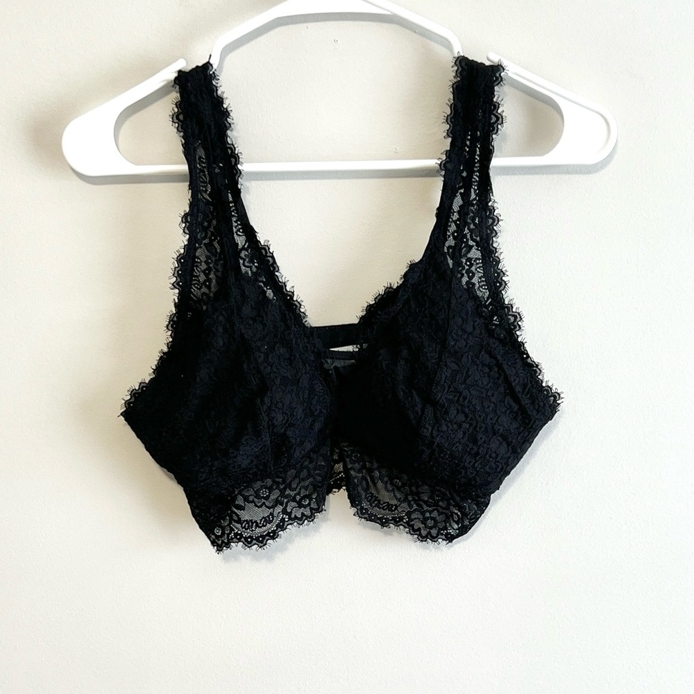 Aerie Eyelash Lace Plunge Bralette